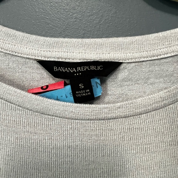 Banana Republic Batwing Blouse - Picture 6 of 6